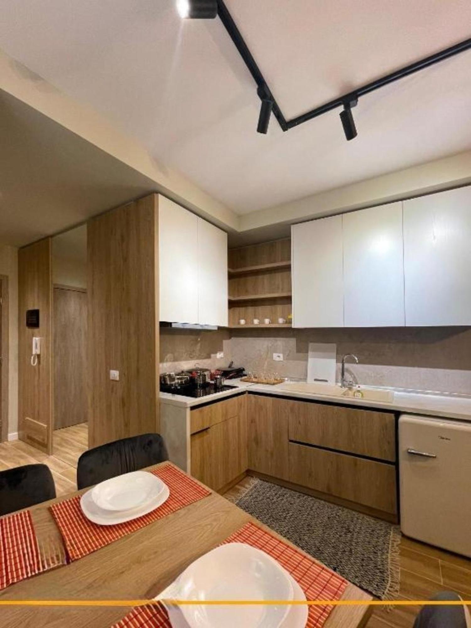 Flori Apartments Sarandë Exterior foto
